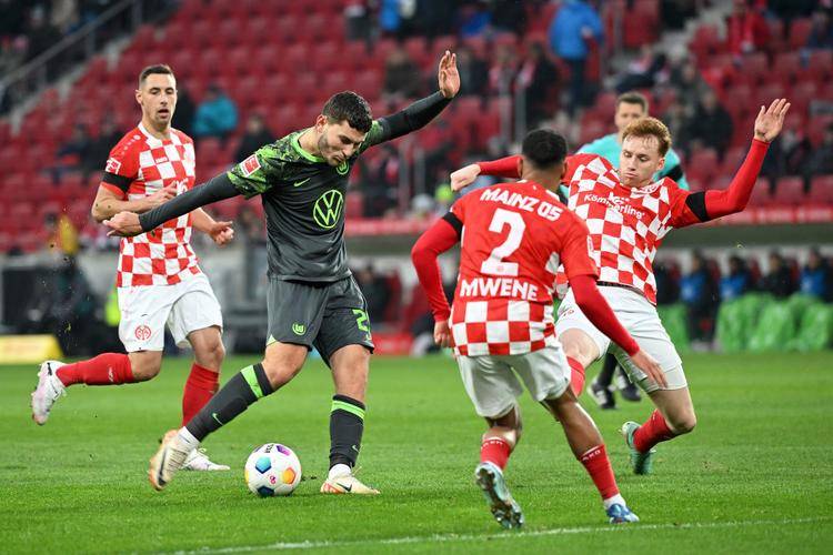 包含门兴格拉德巴赫迎欧联关键赛，清晨队长鼓劲，震撼外界，细节决定成败的词条