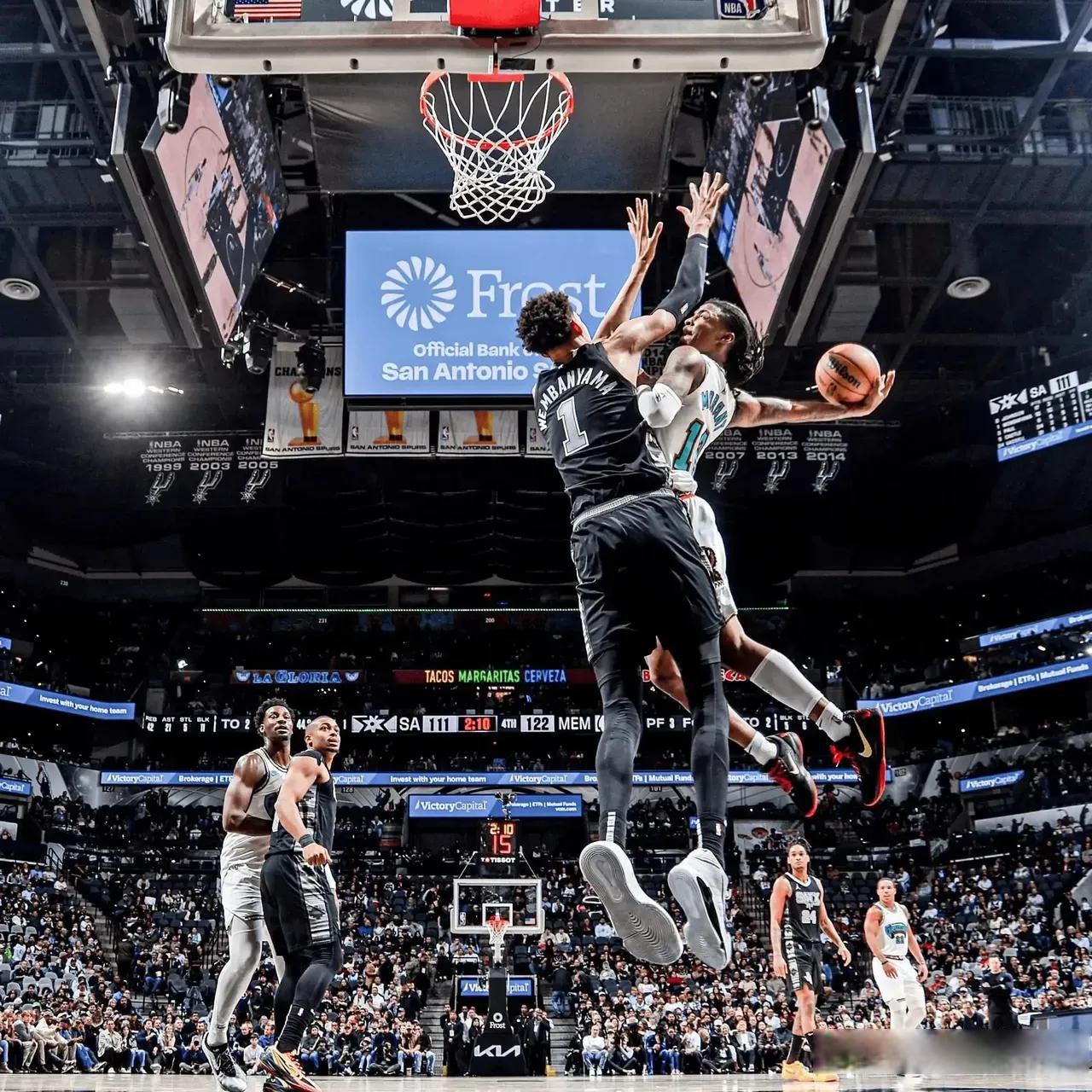 开云官方平台-赛后突围战来临，底特律活塞围绕NBA常规赛复出首秀，悬念犹存，训练强度明显提升的简单介绍
